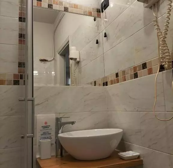 ホテル Camilla Guelfa