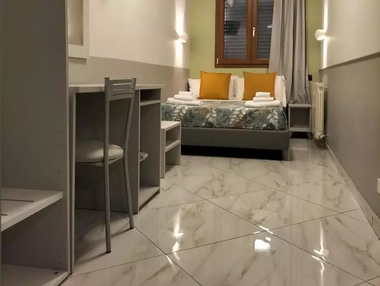 ホテル Camilla Guelfa