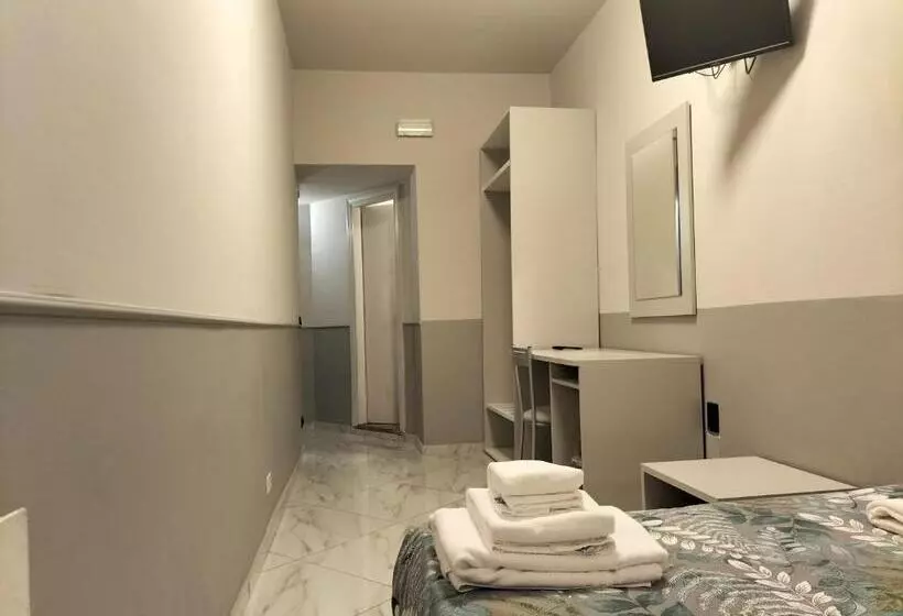 ホテル Camilla Guelfa