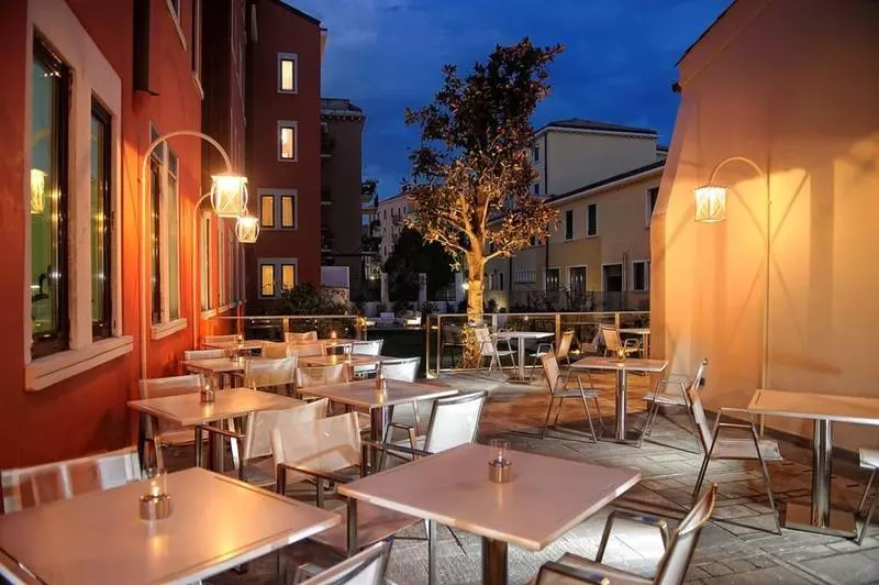 هتل Carnival Palace   Venice Collection