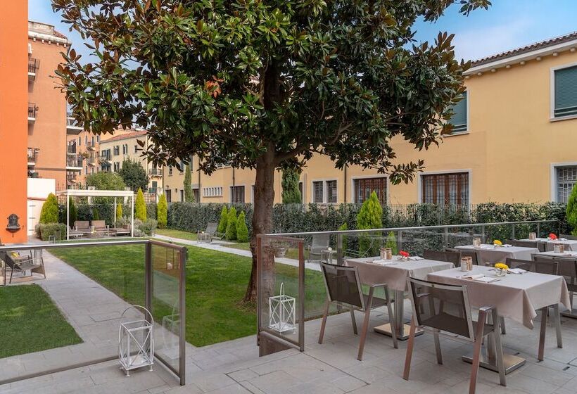 Hotel Carnival Palace   Venice Collection