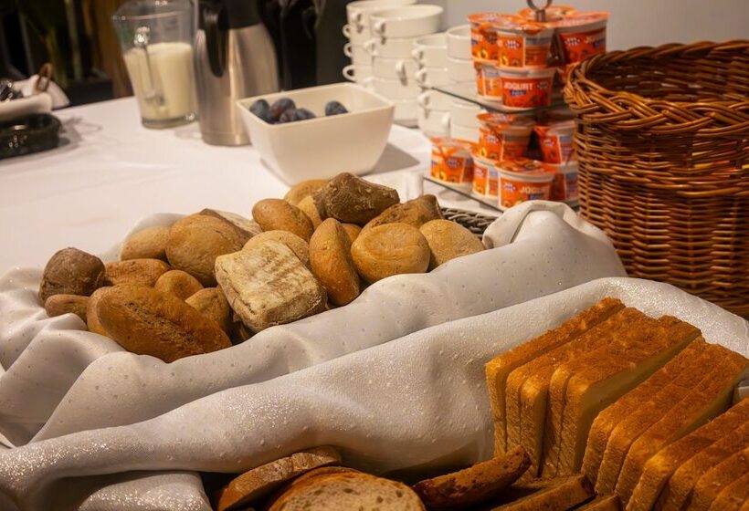 בית מלון כפרי Hit