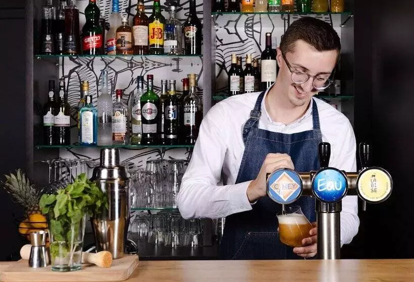 هتل Ibis Valenciennes