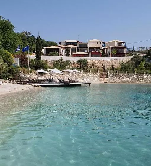 בית מלון כפרי Ornella Beach Resort & Villas