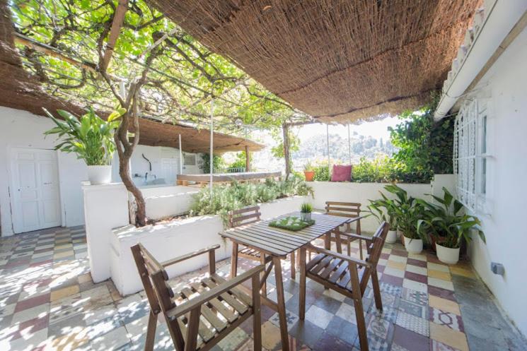 Majatalo Barbieri Cave