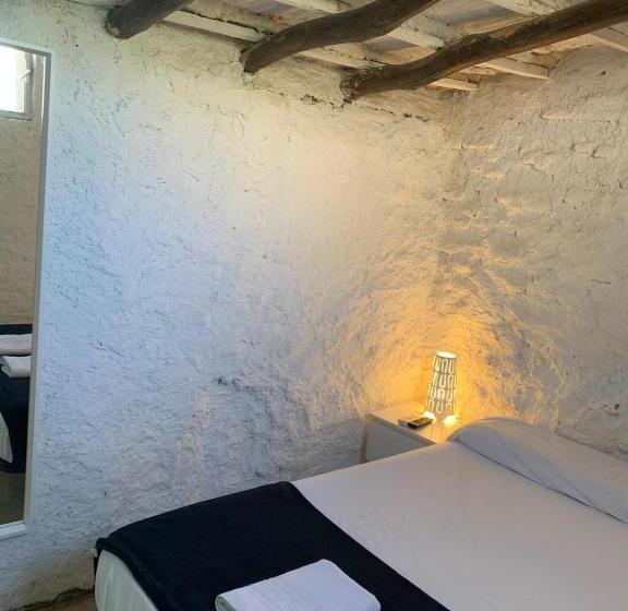 Majatalo Barbieri Cave