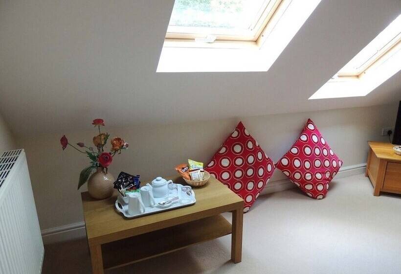 The Manor Coach House