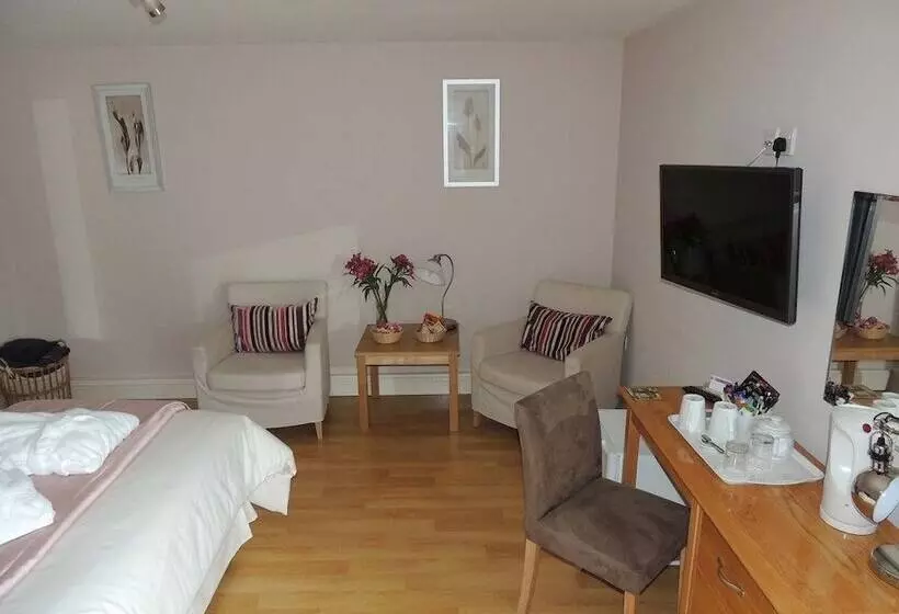 The Manor Coach House