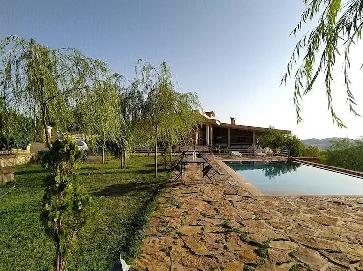 Majatalo Rise In Valley