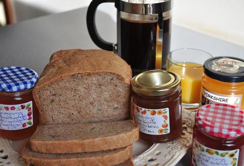 تختخواب و صبحانه Gregory's Guest House