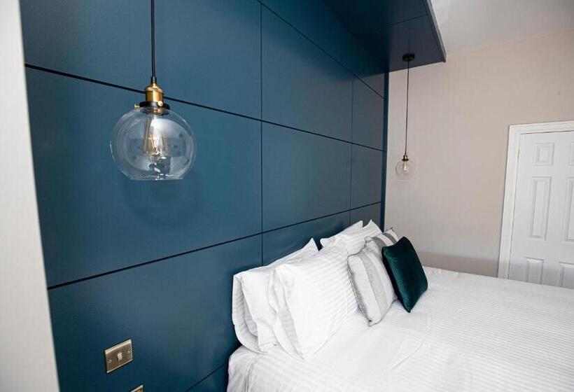 住宿加早餐  Lynwood House