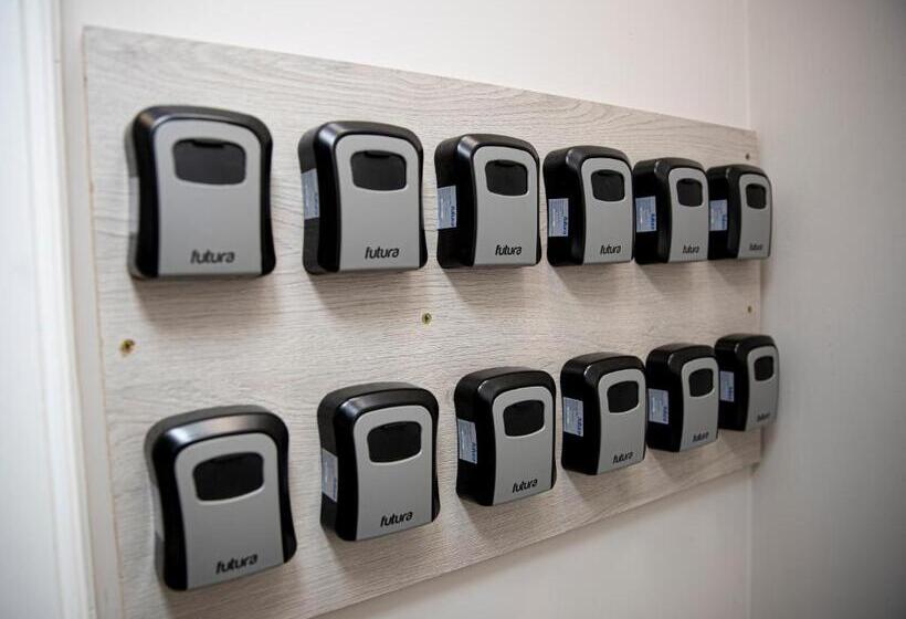 住宿加早餐  Lynwood House