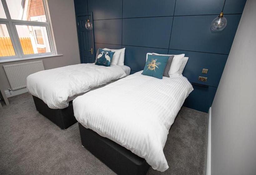 住宿加早餐  Lynwood House