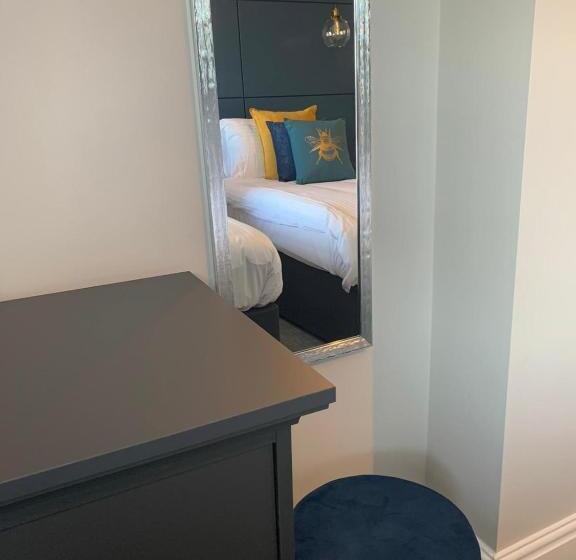 住宿加早餐  Lynwood House