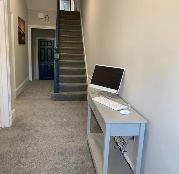 住宿加早餐  Lynwood House