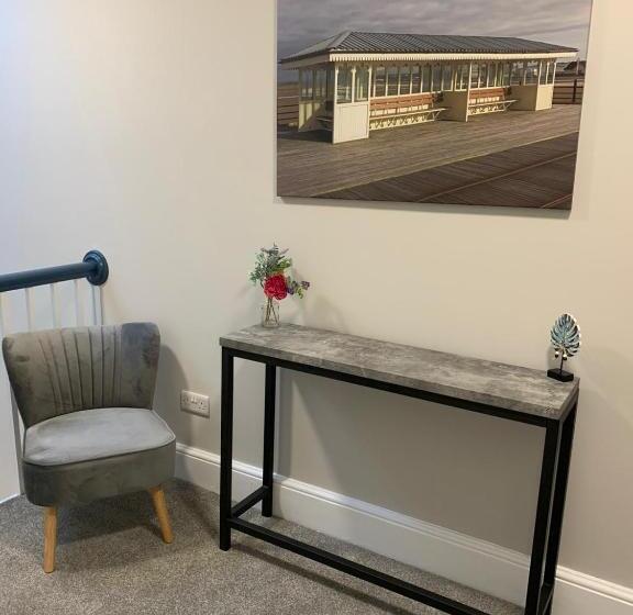 住宿加早餐  Lynwood House