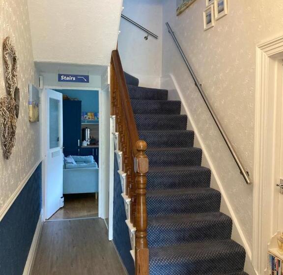 Bed and Breakfast The Wentworth Guest House