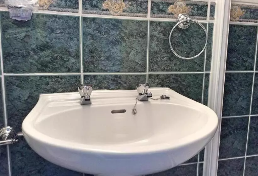 住宿加早餐  The Wentworth Guest House