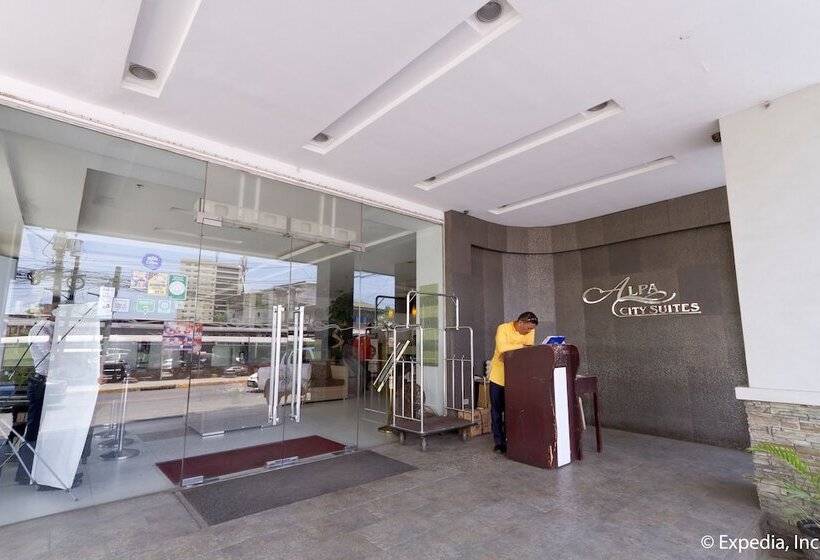 ホテル Alpa City Suites