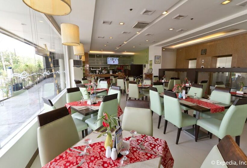 ホテル Alpa City Suites