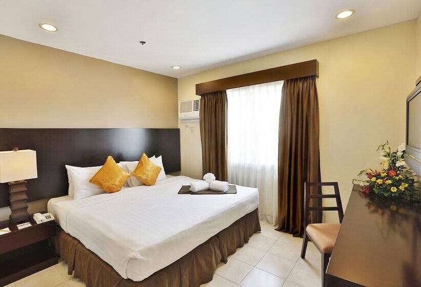 ホテル Alpa City Suites