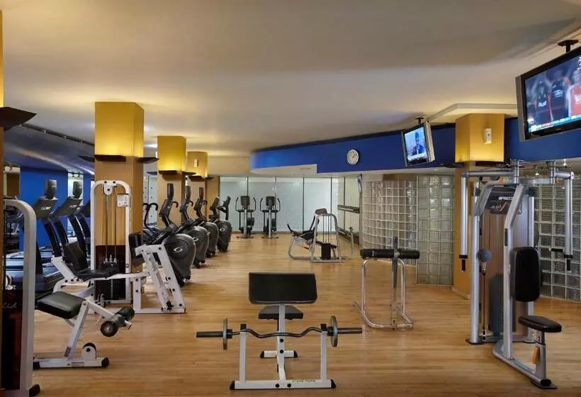 בית מלון כפרי Cinnamon Lakeside