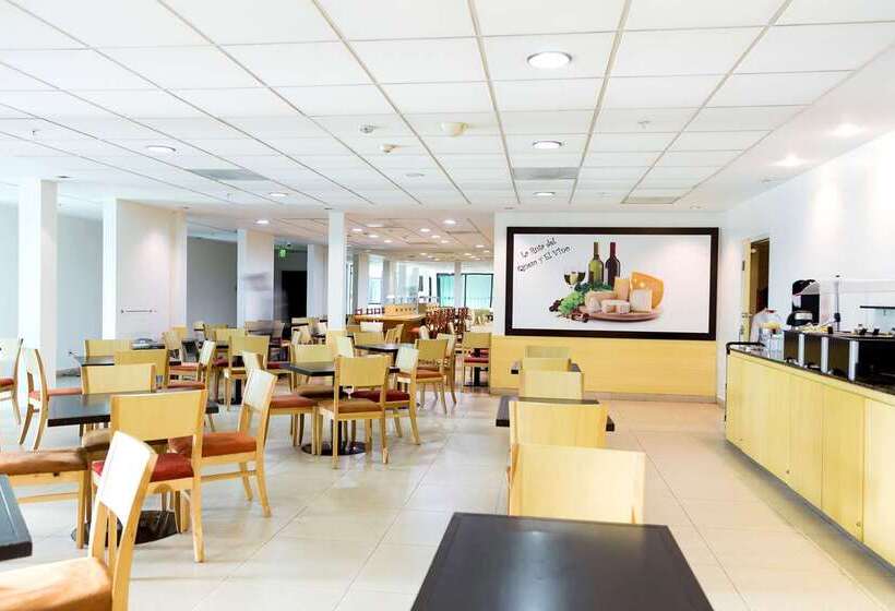 호텔 Excellence Express & Suites