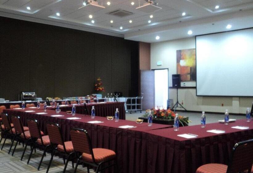 호텔 Excellence Express & Suites