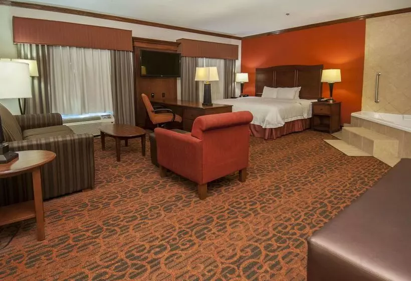 Отель Hampton Inn & Suites Waxahachie