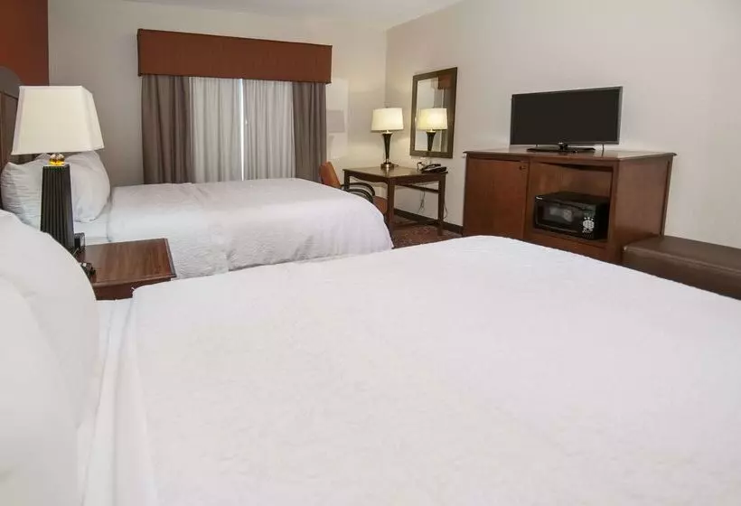 Отель Hampton Inn & Suites Waxahachie