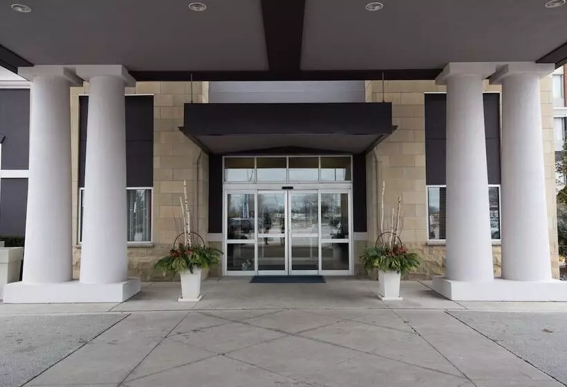 Holiday Inn Express Hotel & Suites Chatham South, An Ihg