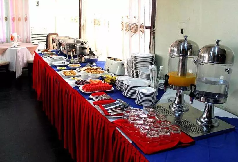 هتل Myit Phyar Ayer