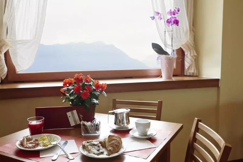 Отель Paradiso Como