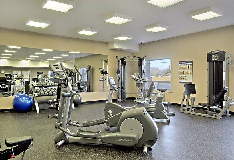 호텔 Ramada By Wyndham Brooks