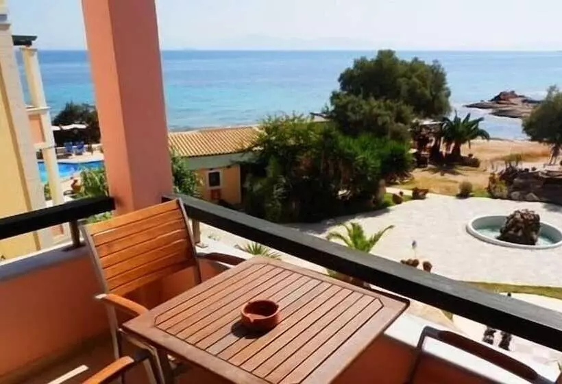 Irides Luxury Studios & Apartments