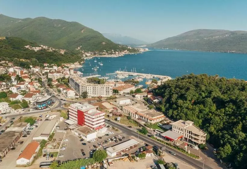 Majatalo Centar Novi