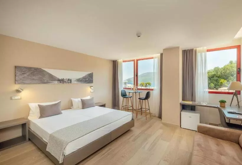 Majatalo Centar Novi