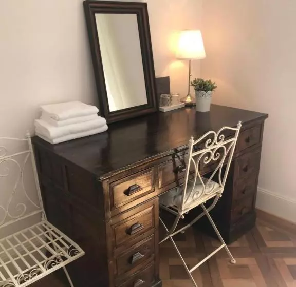 Bed and Breakfast The Bed + Breakfast