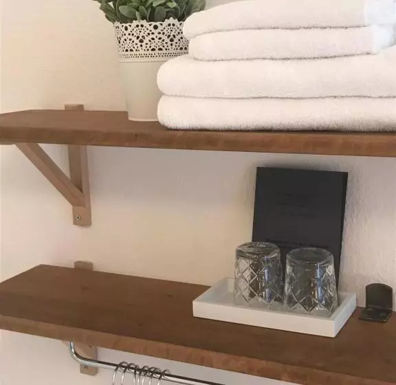 Bed and Breakfast The Bed + Breakfast