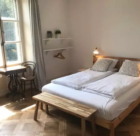 Bed and Breakfast The Bed + Breakfast