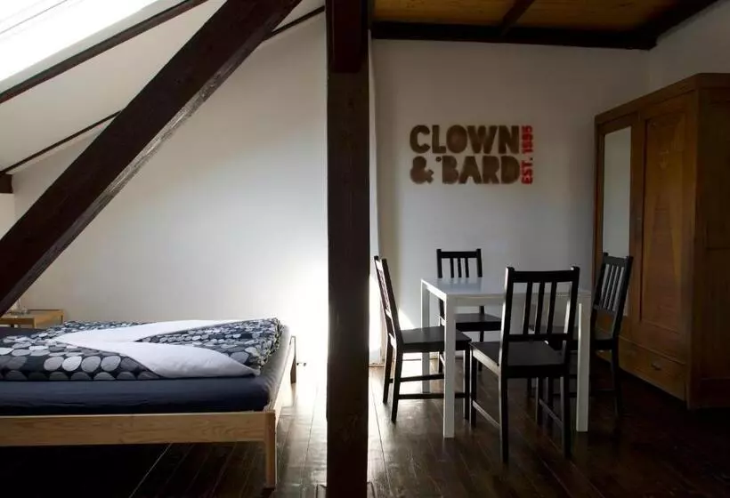 Clown And Bard Hostel