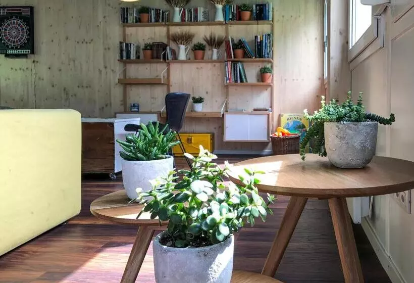 مسافرخانه Riverlodge Tcs Training & Freizeit Ag