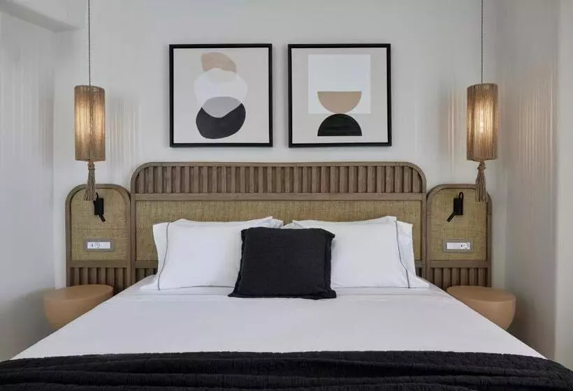 Apanemo Hotel & Suites