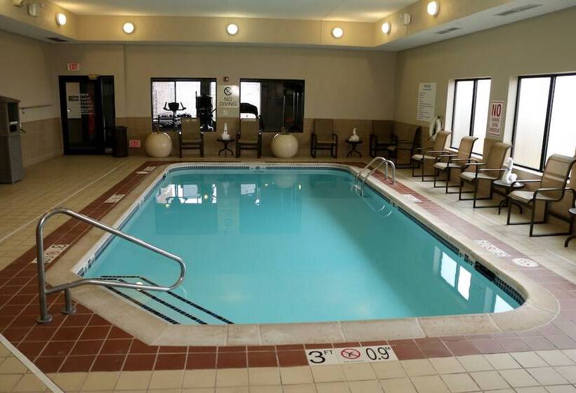 בית מלון כפרי Best Western Plus Omaha Airport Inn