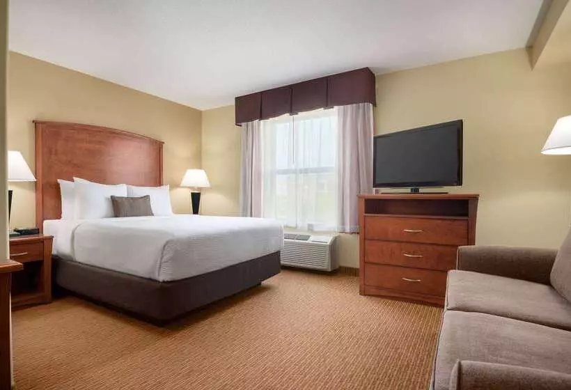 酒店 Days Inn & Suites By Wyndham Sherwood Park Edmonton