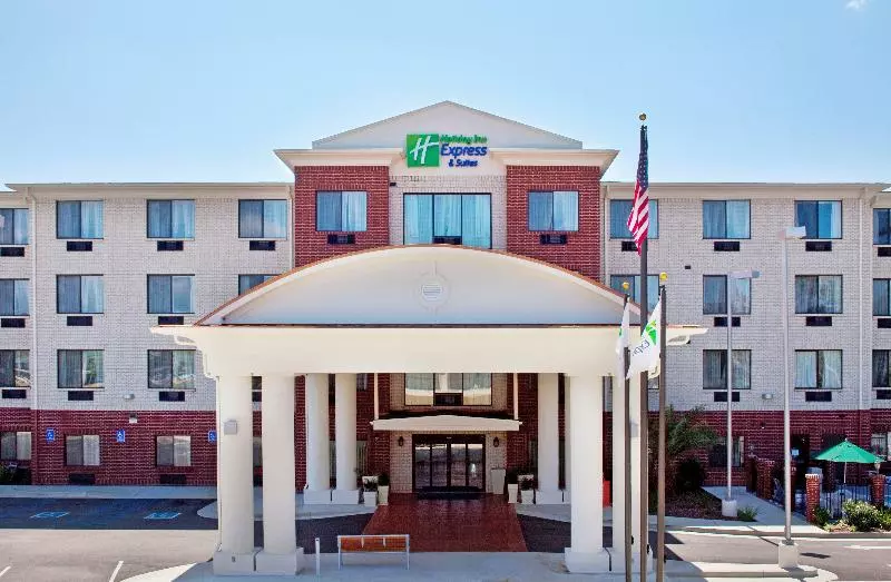 Holiday Inn Express Hotel & Suites Biloxi  Ocean Springs, An Ihg