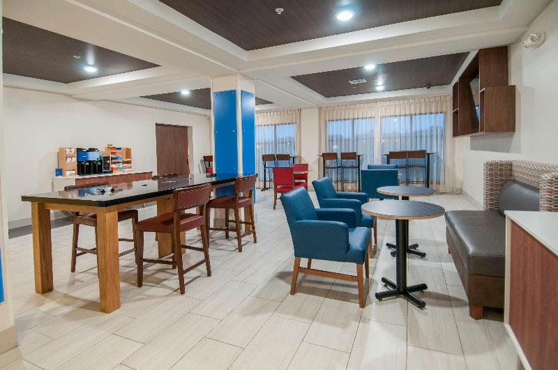 Holiday Inn Express Hotel & Suites Biloxi  Ocean Springs, An Ihg