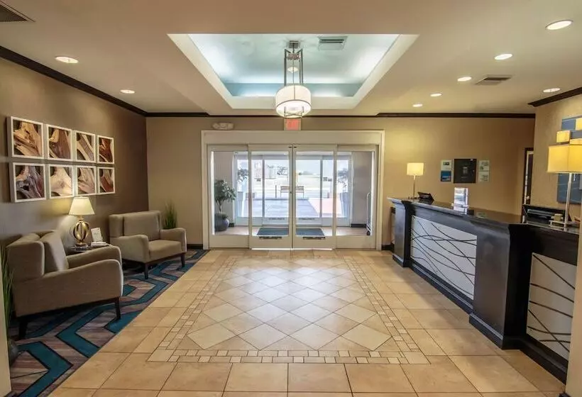 호텔 Holiday Inn Express & Suites Farmington By Ihg