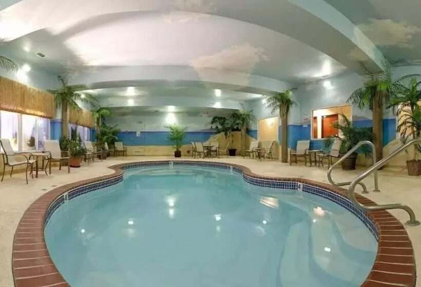 호텔 Holiday Inn Express & Suites Farmington By Ihg