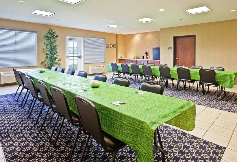 Holiday Inn Express Hotel & Suites Paragould, An Ihg